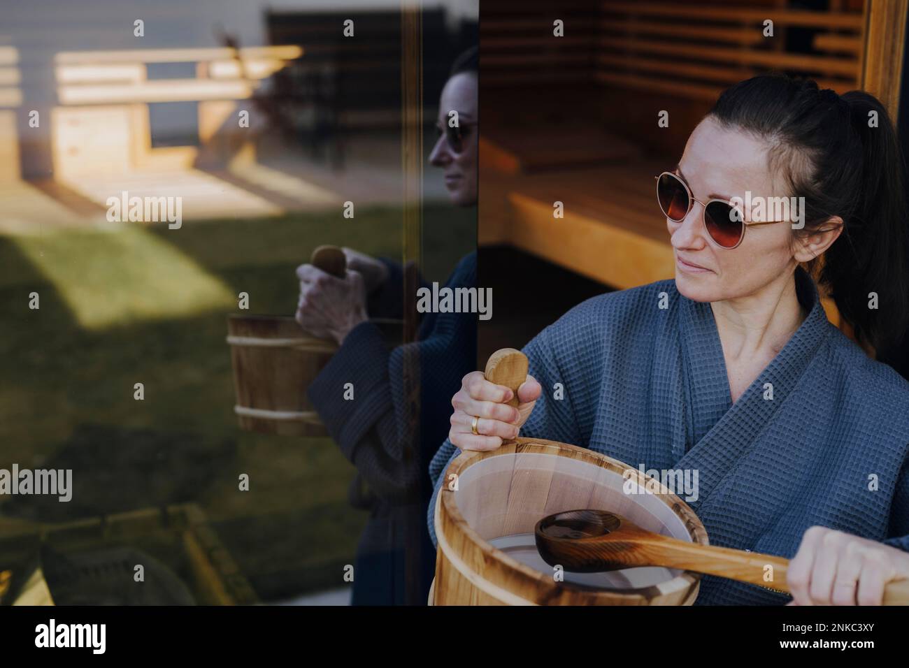 Eine Frau in der Sauna Stockfoto