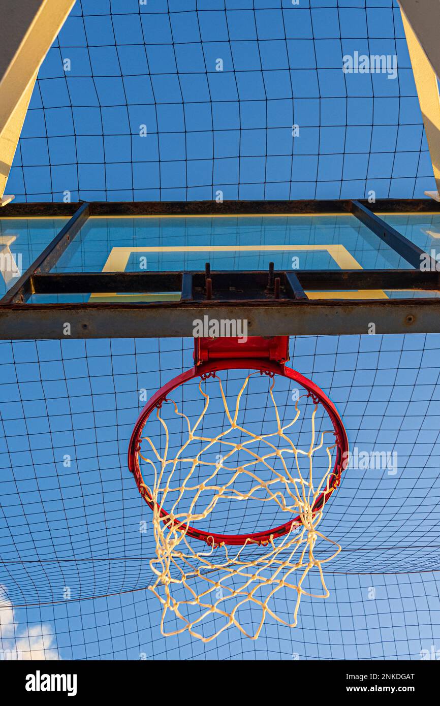 Ein Basketballfeld auf dem Deck des Allure of the Seas, Royal Caribbean Cruise Lines. Stockfoto