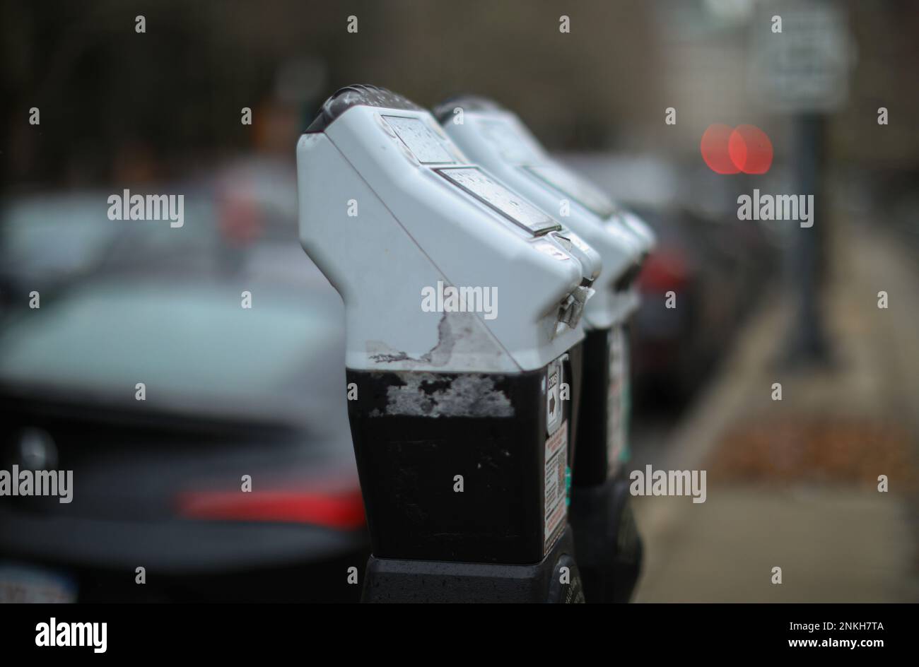 Parkplätze treffen sich auf der Straße Moderne Technologie in der Stadt Stockfoto