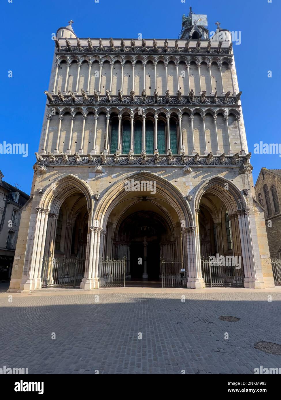 Berühmte Fassade von Notre-Dame-de-Dijon, Dijon, Frankreich Stockfoto