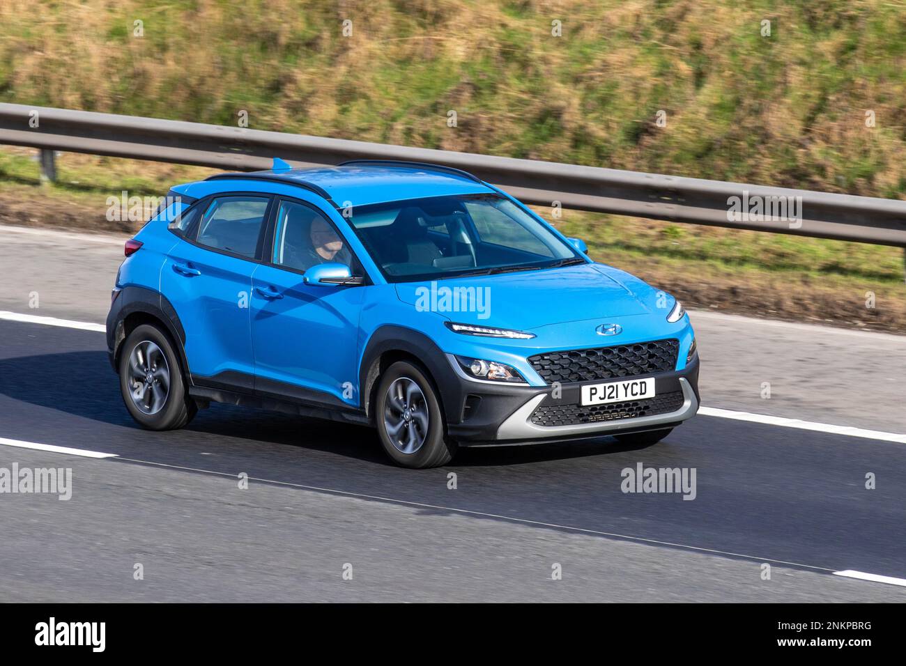 2021 BLAUER HYUNDAI KONA SE CONNECT GDI Stockfoto