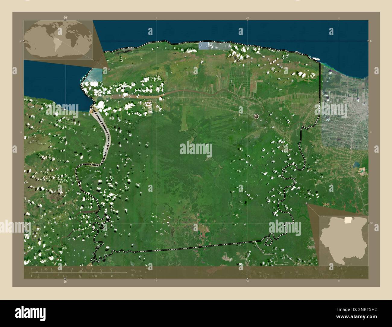 Saramacca, Bezirk Suriname. Hochauflösende Satellitenkarte. Eckkarten für zusätzliche Standorte Stockfoto