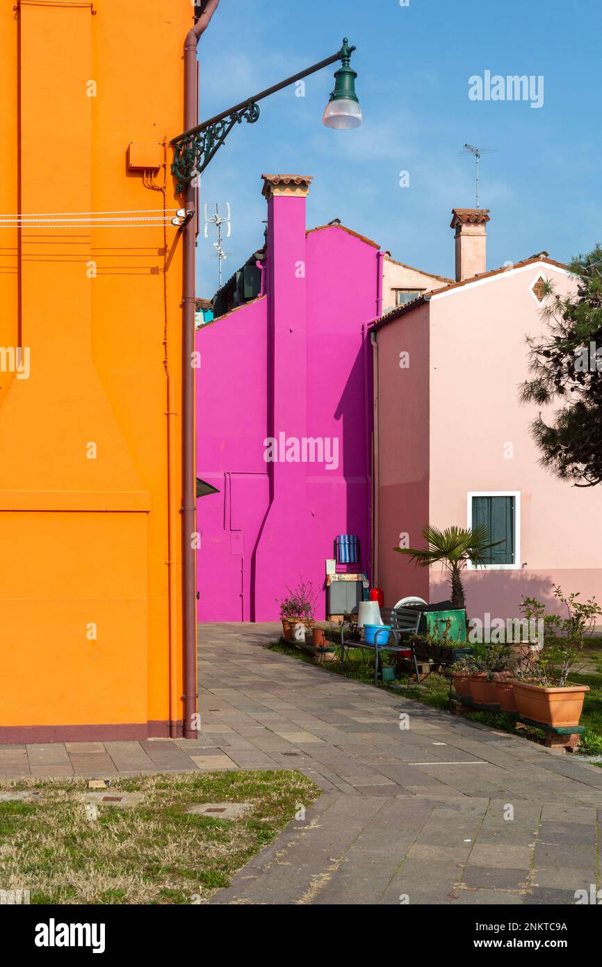 Buntes Haus auf der Insel Burano, in der Nähe von Venedig Stockfoto