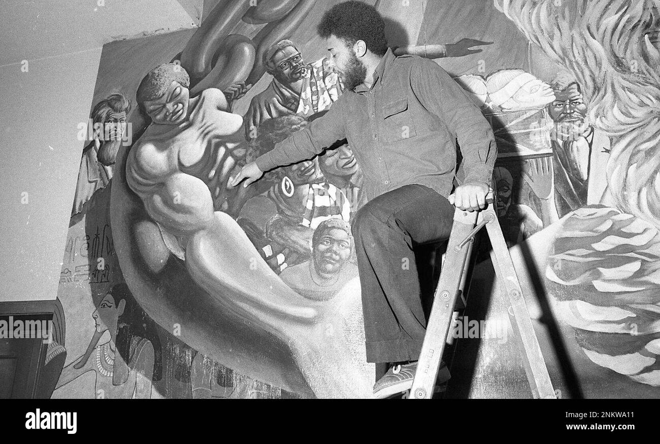 Dewey Crumpler would painter an alternative mural at George Washington ...