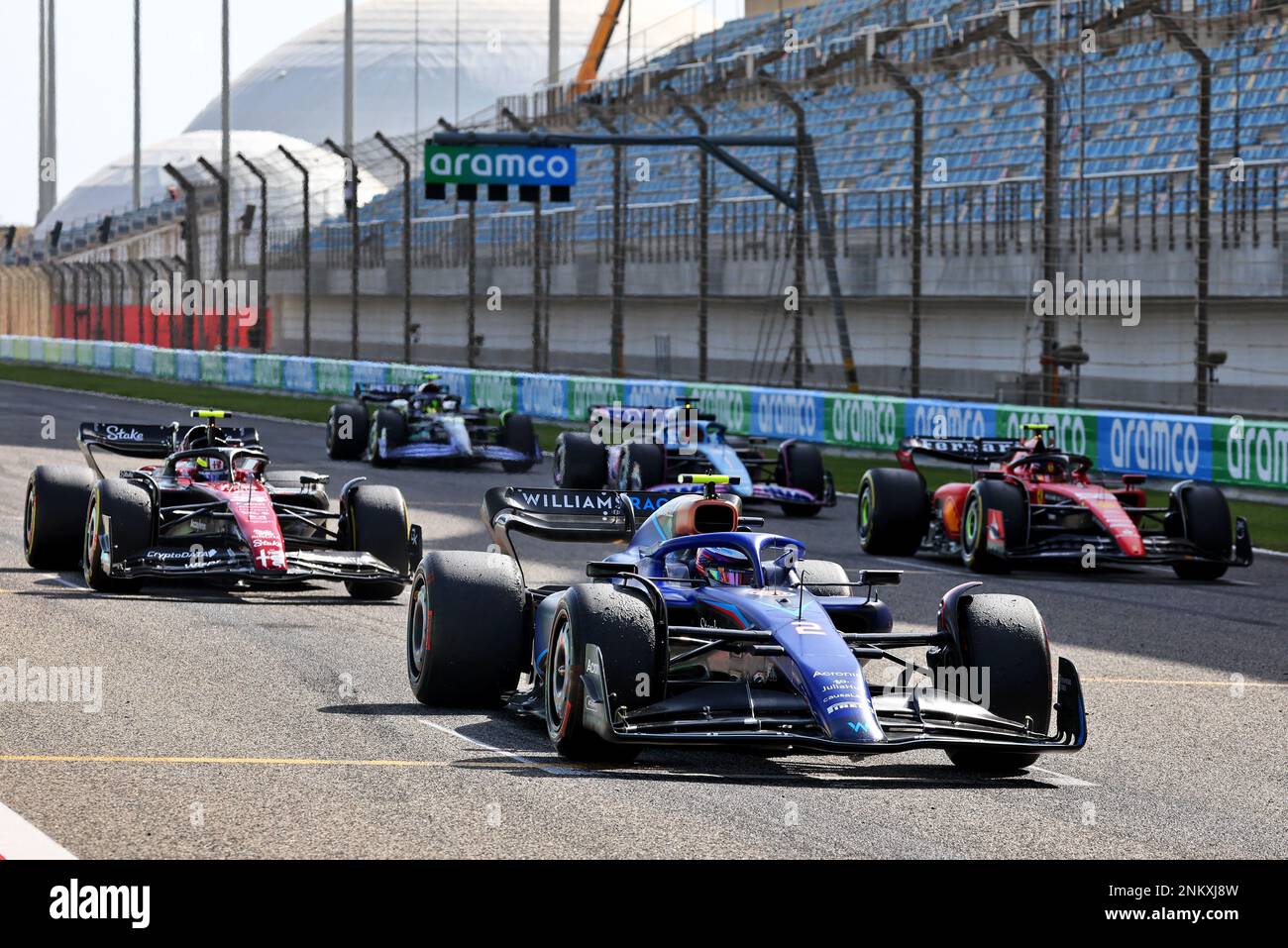 Sakhir, Bahrain. 24. Februar 2023 Logan Sargeant (USA) Williams Racing FW45 – Trainingsbeginn. Formula One Testing, Day Two, Freitag, 24. Februar 2023. Sakhir, Bahrain. Stockfoto