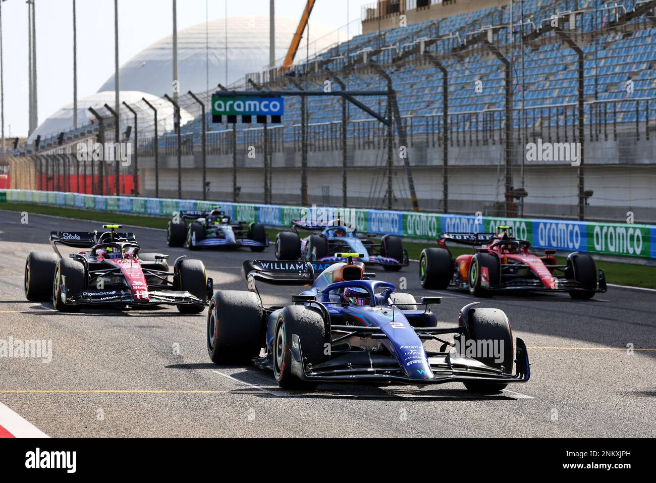 Sakhir, Bahrain. 24. Februar 2023 Logan Sargeant (USA) Williams Racing FW45 – Trainingsbeginn. Formula One Testing, Day Two, Freitag, 24. Februar 2023. Sakhir, Bahrain. Stockfoto