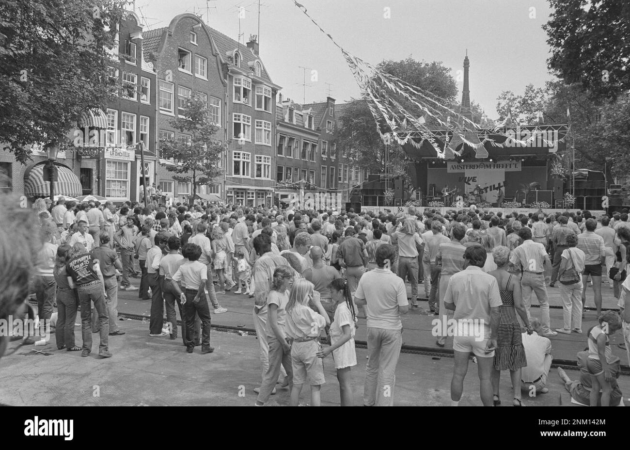 Eine Feier in den Niederlanden des Sturms der Bastille Ca. 1985 Stockfoto