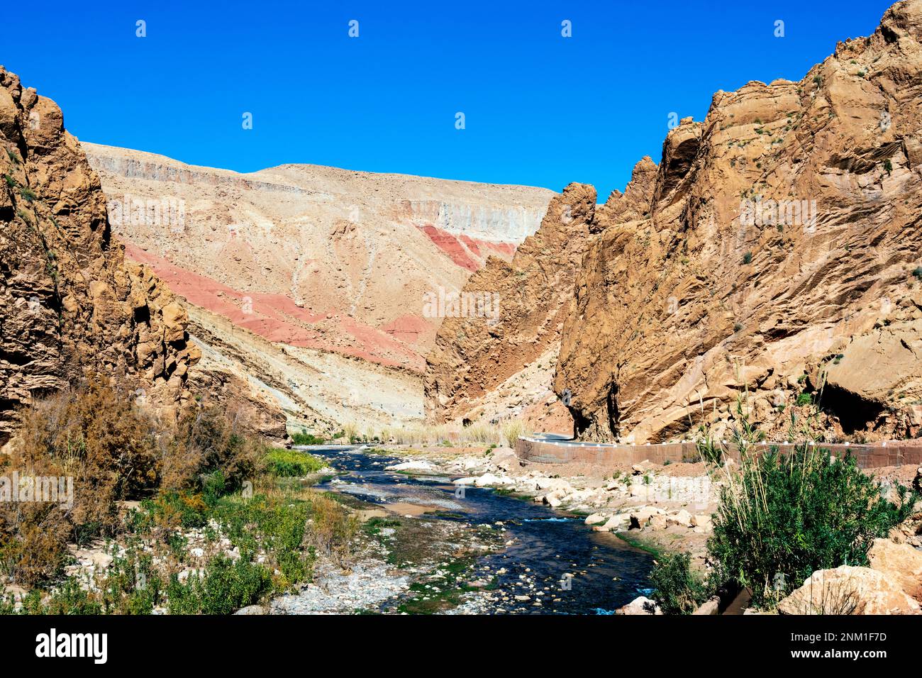 Afrika, Marokko, Südmarokko, Kelaat M'Gouna, Rosental (Vallee des Roses), Fluss, Assif M'goun, Stockfoto