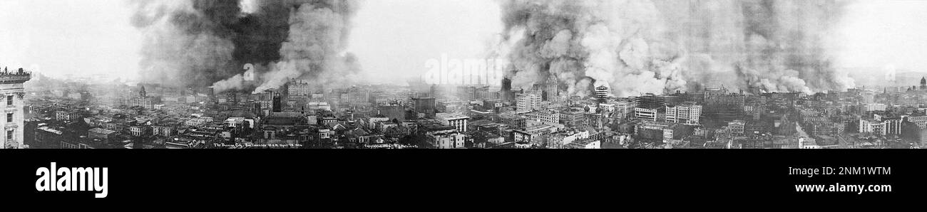 Panoramablick auf San Francisco in Flammen andere Auswirkungen der Katastrophe dieser Panoramablick zeigt San Francisco in Flammen, fünf Stunden nach dem Erdbeben. Das Foto wurde von der Mason Street um 10:00 UHR am 18. April 1906 aufgenommen. Es gibt kaum Hinweise auf Erdbebenschäden. Die meisten Gebäude in der Innenstadt scheinen intakt zu sein, doch Flammen haben diese Gebäude später teilweise oder vollständig zerstört. Der Brand hielt drei Tage lang unkontrolliert an. Stockfoto