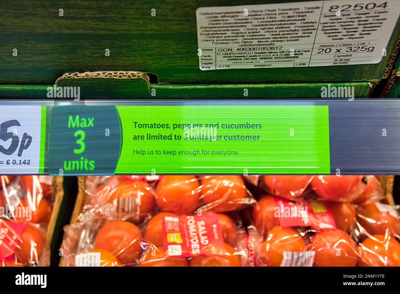 Glasgow, Schottland, Vereinigtes Königreich 24. Februar 2023. Lidl-Eier- und Tomatengrenzwerte sorgen für die Versorgung, da ihre Vorräte aufgrund der Einschränkungen voll sind. Credit Gerard Ferry/Alamy Live News Stockfoto