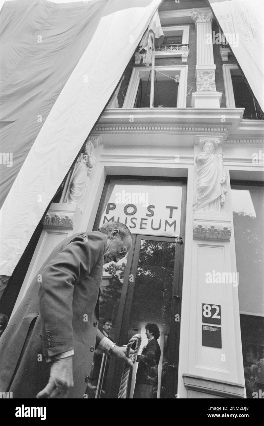 Prinz Bernhard eröffnet restauriertes Postmuseum in Den Haag, Prinz Bernhard Ca. 1985 Stockfoto