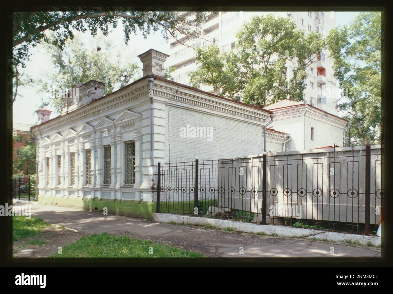 Lukin House (Kalinin Street 2), (ca. 1895), Blagoveshchensk, Russland. Brumfield Fotosammlung. Häuser, Russische Föderation, 2000-2010. , Russische Föderation, Amurskaja Oblast, Blagoveshchensk. Stockfoto