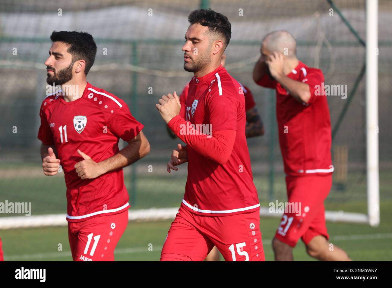 Die Spieler der afghanischen Nationalmannschaft trainierten 2021 in einem Trainingslager in Dubai City Stockfoto