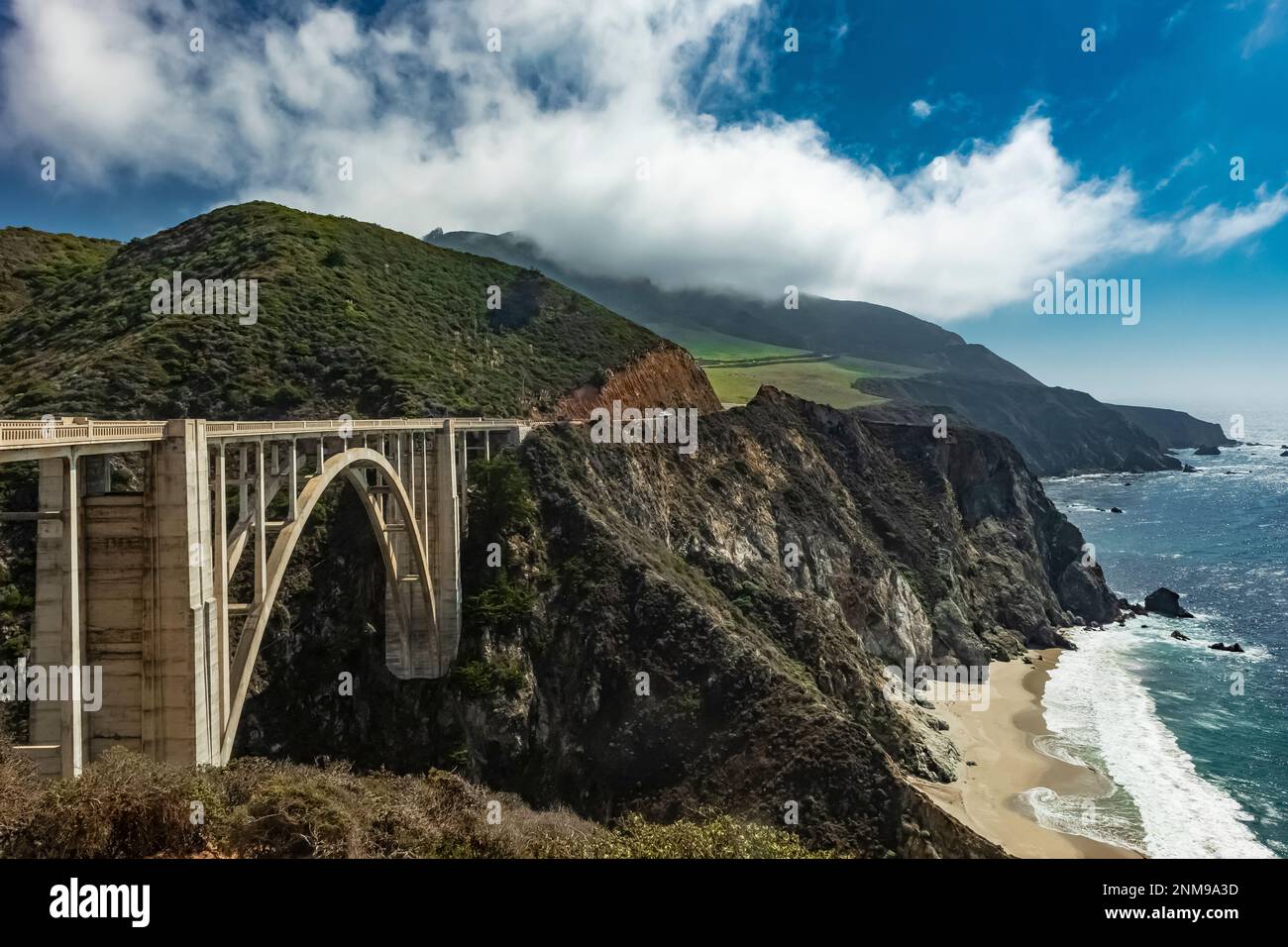 Bixby Creek Bridge entlang der State Route 1 in Big Sur, Kalifornien, USA Stockfoto