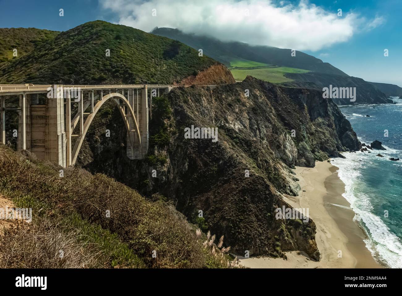 Bixby Creek Bridge entlang der State Route 1 in Big Sur, Kalifornien, USA Stockfoto