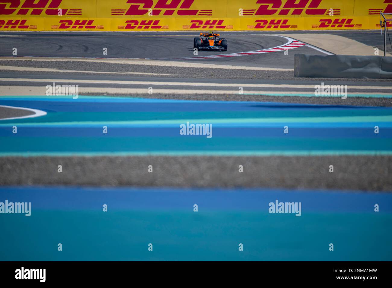 Sakhir, Bahrain, 24. Februar 2023, Lando Norris aus dem Vereinigten Königreich tritt um McLaren F1 an. Wintertests, die Wintertests der Formel-1-Meisterschaft 2023. Kredit: Michael Potts/Alamy Live News Stockfoto