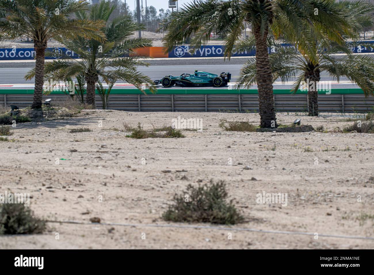 Sakhir, Bahrain, 24. Februar 2023, Fernando Alonso aus Spanien, tritt um Aston Martin F1 an. Wintertests, die Wintertests der Formel-1-Meisterschaft 2023. Kredit: Michael Potts/Alamy Live News Stockfoto