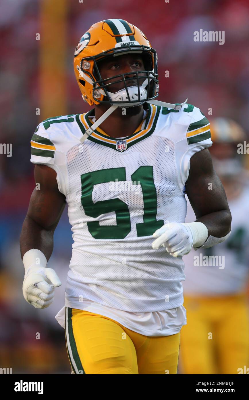 KANSAS CITY, MO - NOVEMBER 07: Green Bay Packers inside linebacker Krys Barnes (51) before an NFL game between the Green Bay Packers and Kansas City Chiefs on Nov 7, 2021 at GEHA Field at Arrowhead Stadium in Kansas City, MO. (Photo by Scott Winters/Icon Sportswire) (Icon Sportswire via AP Images) Stockfoto