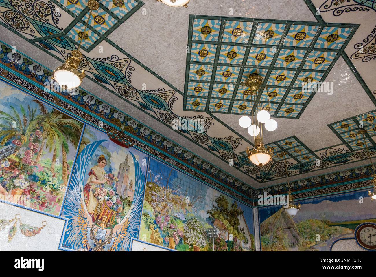 VALENCIA, Spanien - 24. Februar: Innenraum des North Station in Valencia Spanien am 24. Februar 2019 Stockfoto