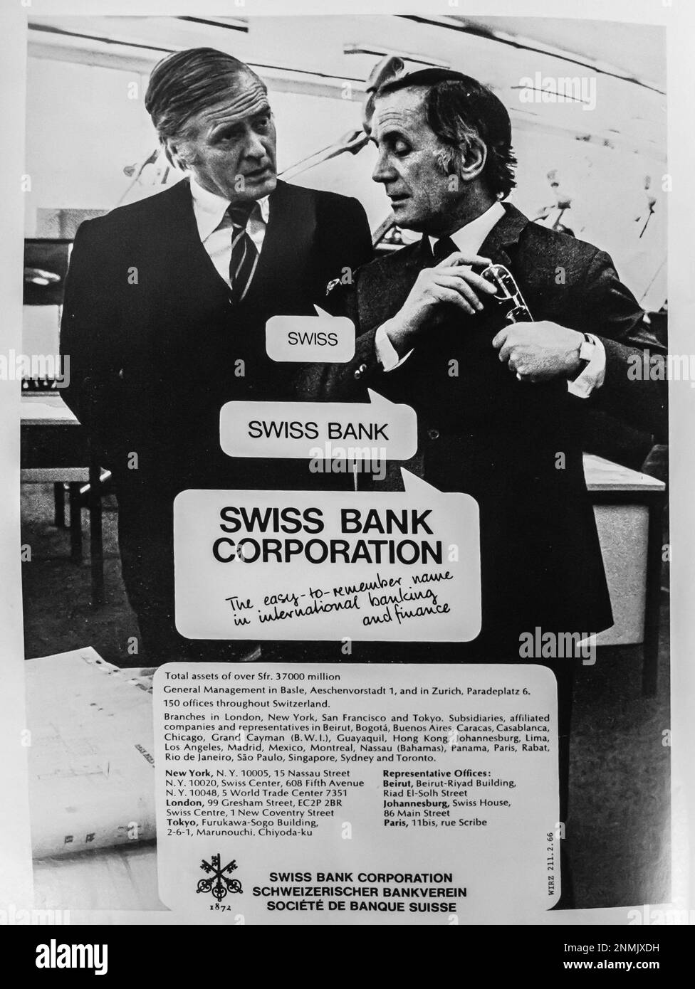 Schweizer Bankkonzernwerbung in einer Zeitschrift NatGeo, Juni 1974 Stockfoto