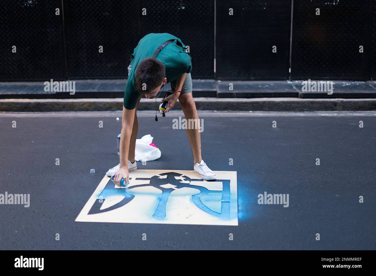 Buenos Aires, Argentinien, 24. Februar 2023. Die ukrainischen Bürger in Argentinien mobilisierten ​​one Jahr nach der russischen Invasion in der Ukraine die russische Botschaft. (Kredit: Esteban Osorio/Alamy Live News) Stockfoto