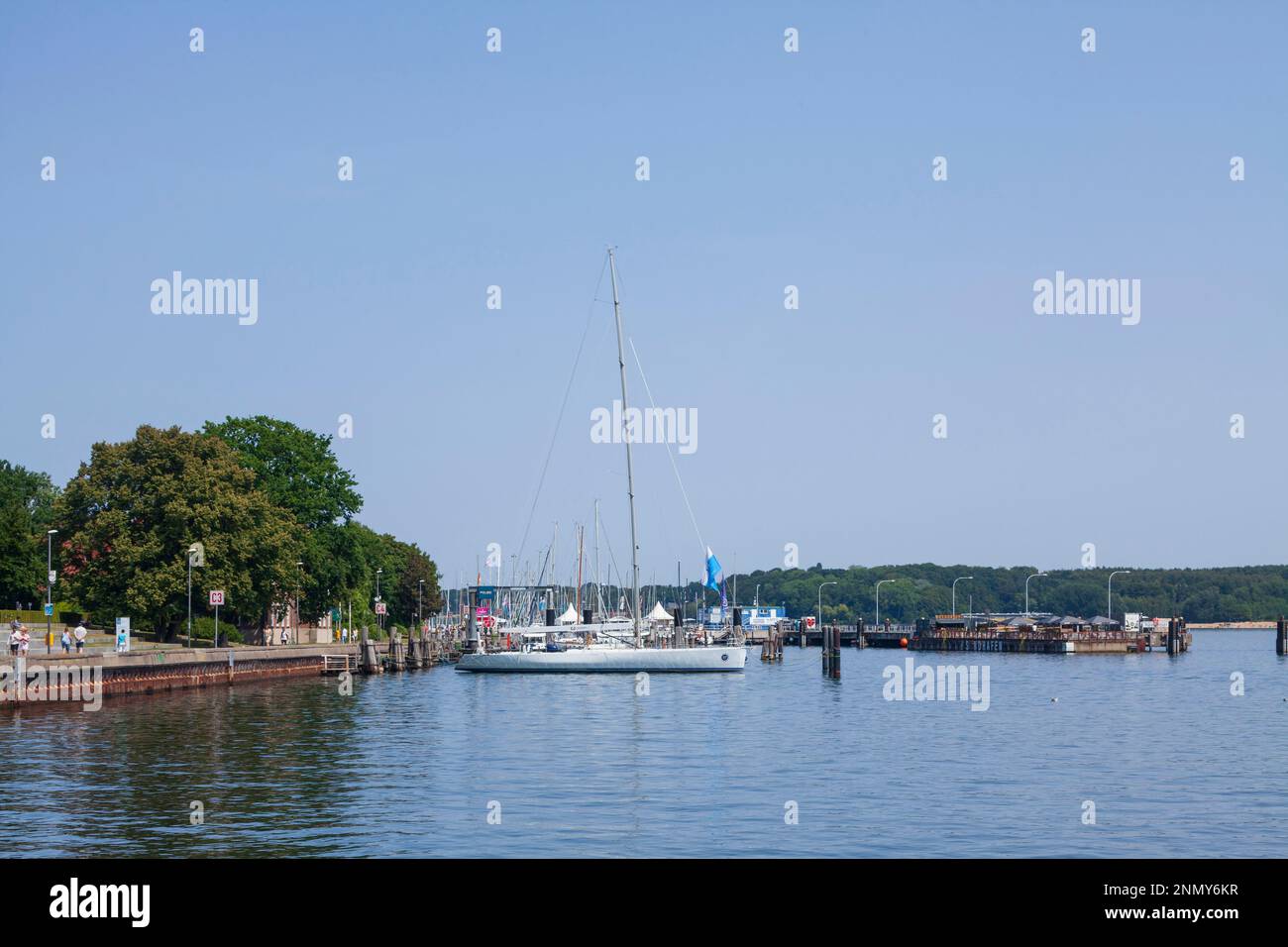 Jachthafen mit Segelbooten, Kiel Fjord, Kiel, Schleswig-Holstein, Deutschland, Europa Stockfoto