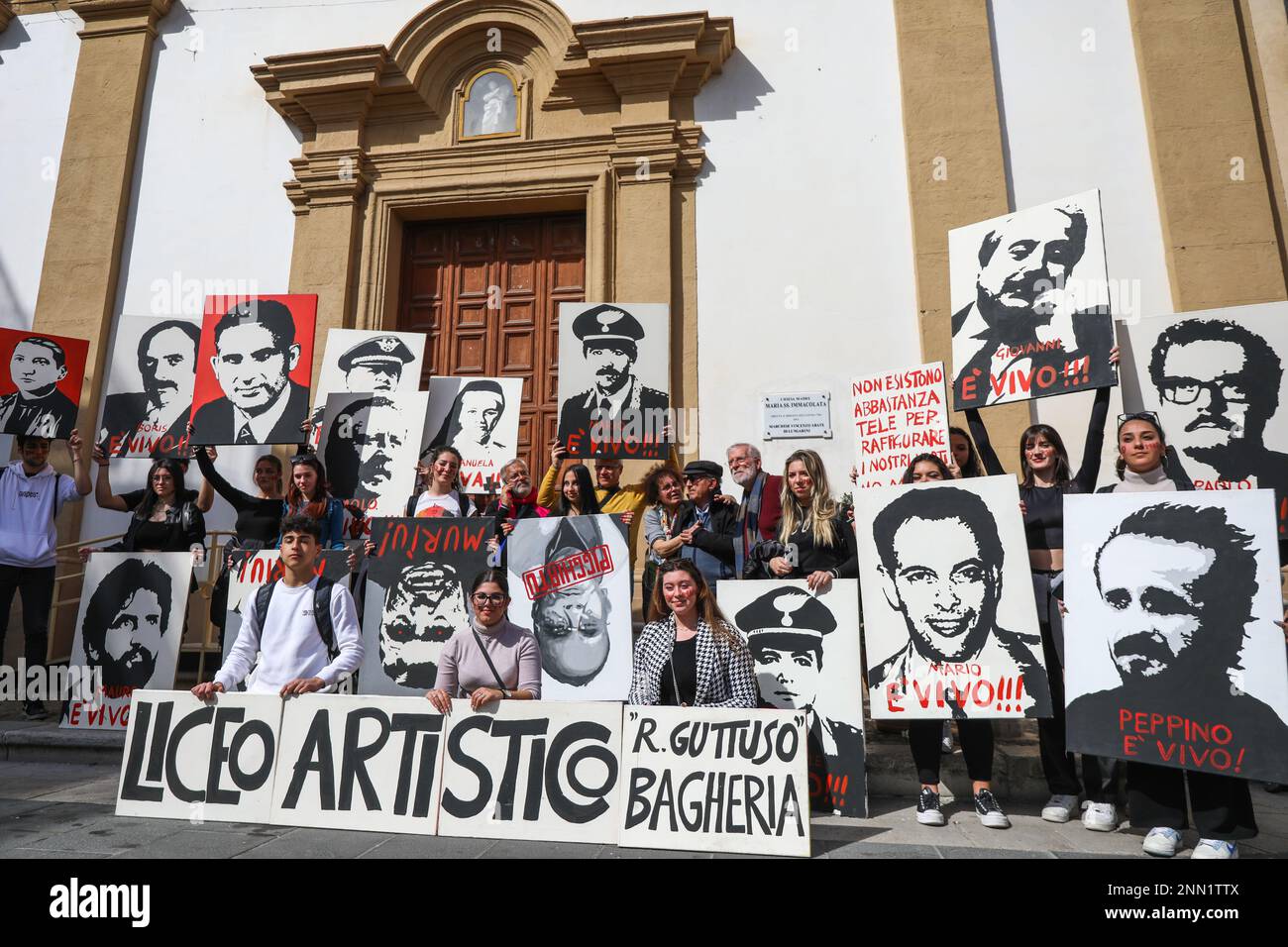 Während des marsches von Bagheria nach Casteldaccia demonstrieren die Studenten gegen die Mafia. Stockfoto