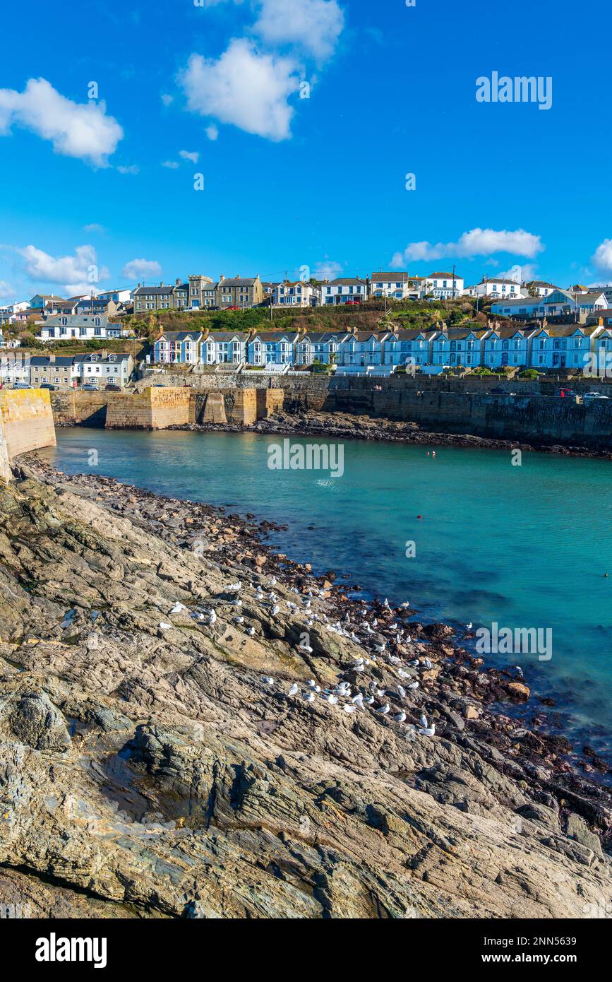 Porthleven Harbor, Cornwall, England Stockfoto