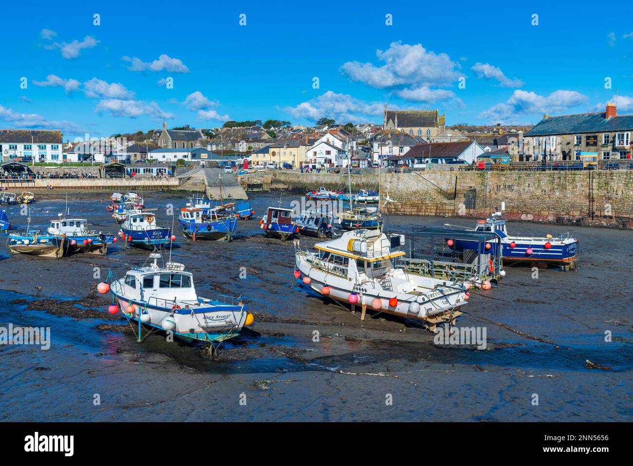 Porthleven Harbor, Cornwall, England Stockfoto