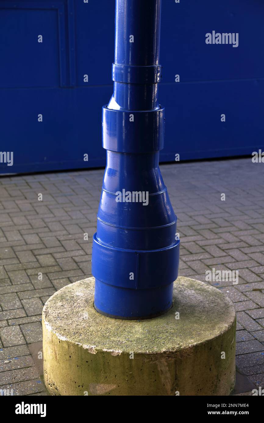 Rohr mit großer bohrung -Fotos und -Bildmaterial in hoher Auflösung – Alamy