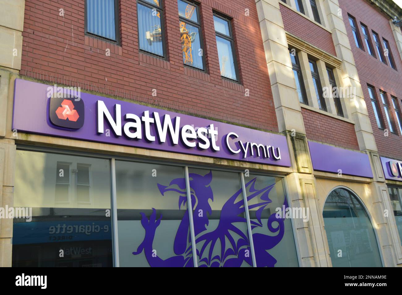 25. Februar 2023, Swansea, Wales, Vereinigtes Königreich. NatWest Bank in der Oxford Street. Stockfoto
