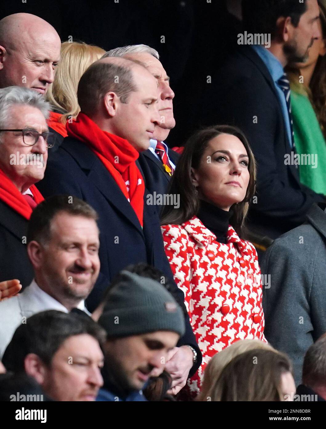 Prinz und Prinzessin von Wales auf den Tribünen während des Guinness Six Nations-Spiels im Fürstentum-Stadion in Cardiff. Foto: Samstag, 25. Februar 2023. Stockfoto