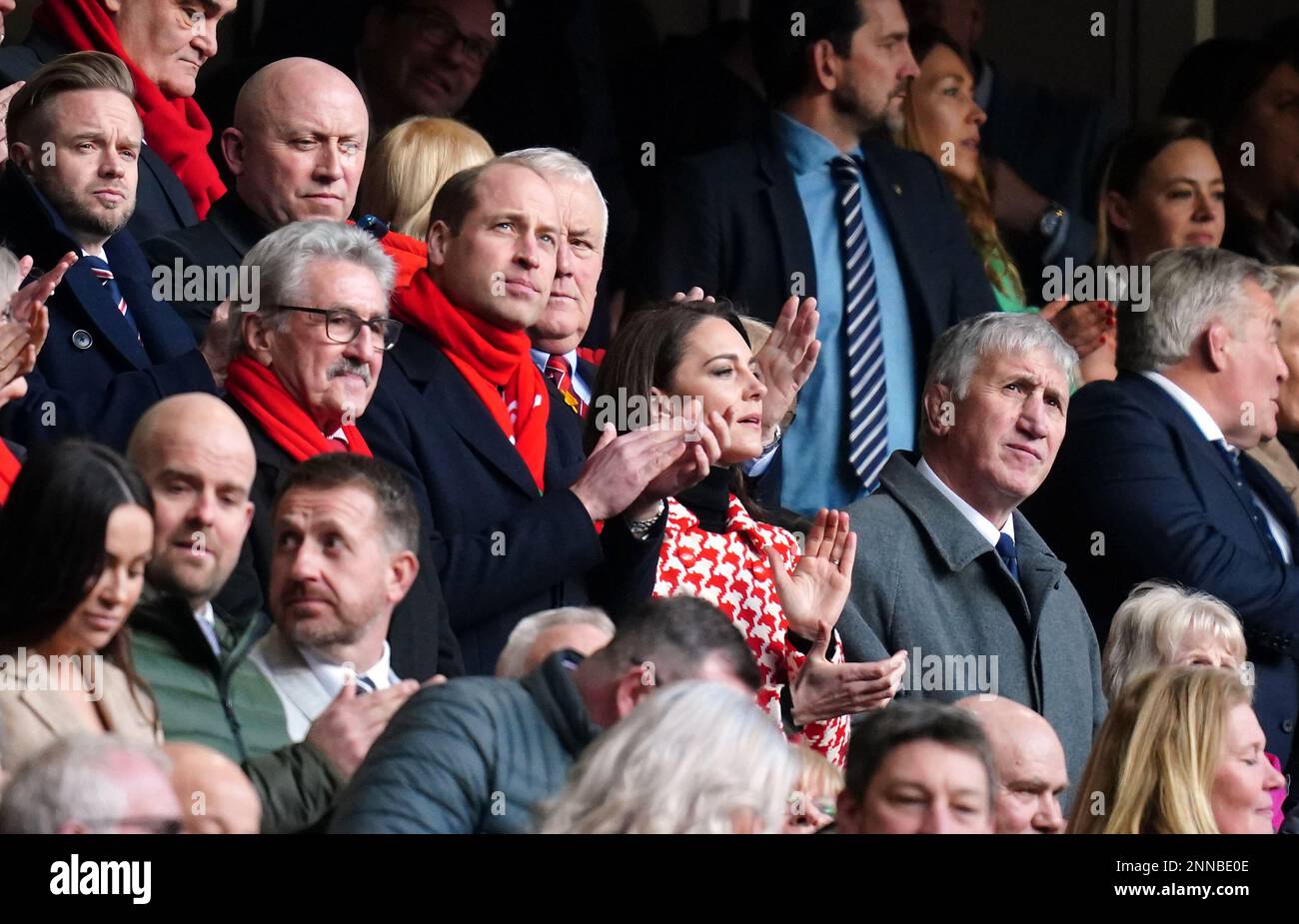 Prinz und Prinzessin von Wales auf den Tribünen während des Guinness Six Nations-Spiels im Fürstentum-Stadion in Cardiff. Foto: Samstag, 25. Februar 2023. Stockfoto