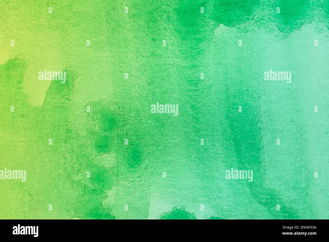 Hellgrüner, abstrakter, wasserfarbener Texturhintergrund für Design. Aquarell gestrichener Hintergrund, nahtlose Struktur mit hoher Auflösung. Tinte heller Rahmentext Stockfoto