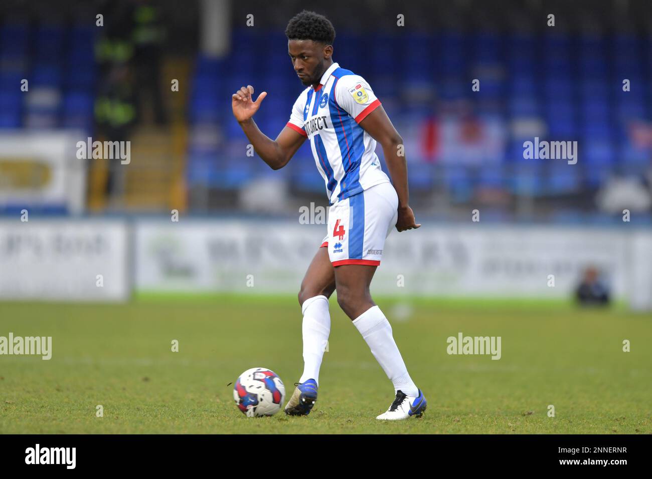 Hartlepool, Großbritannien. 21. Januar 2023. Mouhamed Niang von Hartlepool United während des Spiels der Sky Bet League 2 zwischen Hartlepool United und Walsall im Victoria Park, Hartlepool, am Samstag, den 25. Februar 2023. (Foto: Scott Llewellyn | MI News) Guthaben: MI News & Sport /Alamy Live News Stockfoto