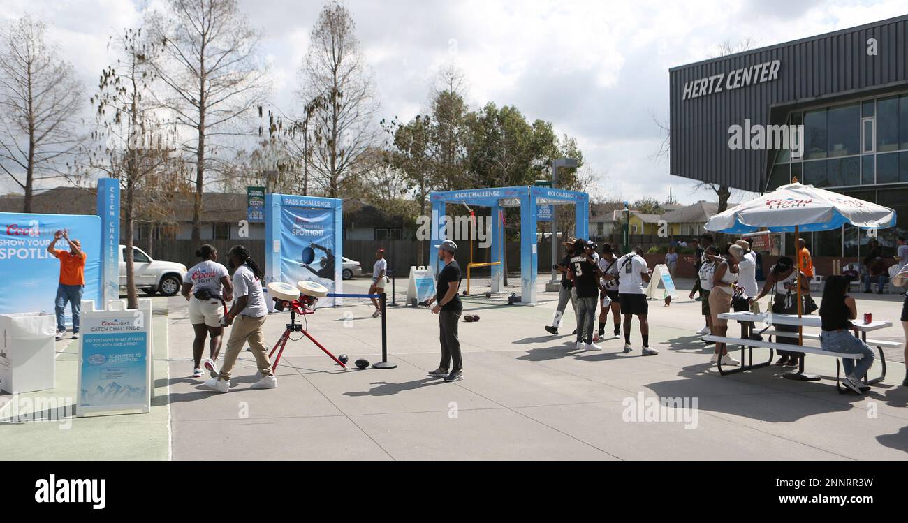 New Orleans, USA. 25. Februar 2023. Während des HBCU Legacy Bowl All-Star-Footballspiels im Yulman Stadium auf dem Campus der Tulane University in New Orleans, Louisiana, am Samstag, den 25. Februar 2022, werden verschiedene Spiele und Aktivitäten angeboten. (Foto: Peter G. Forest/Sipa USA) Kredit: SIPA USA/Alamy Live News Stockfoto