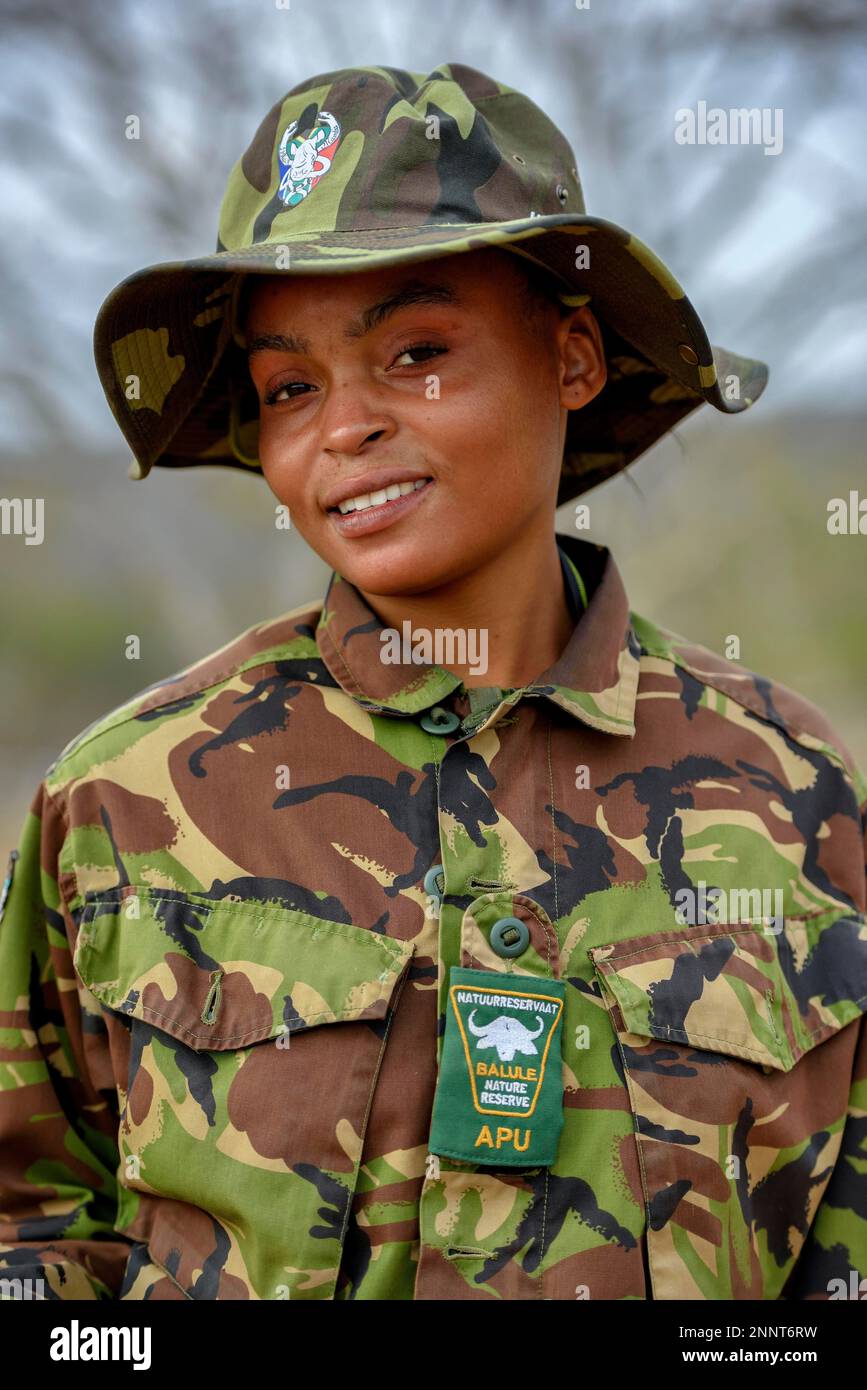Ranger der Anti-Wilderer-Einheit Black Mambas, Wildreservat Balule, Provinz Limpopo, Südafrika Stockfoto