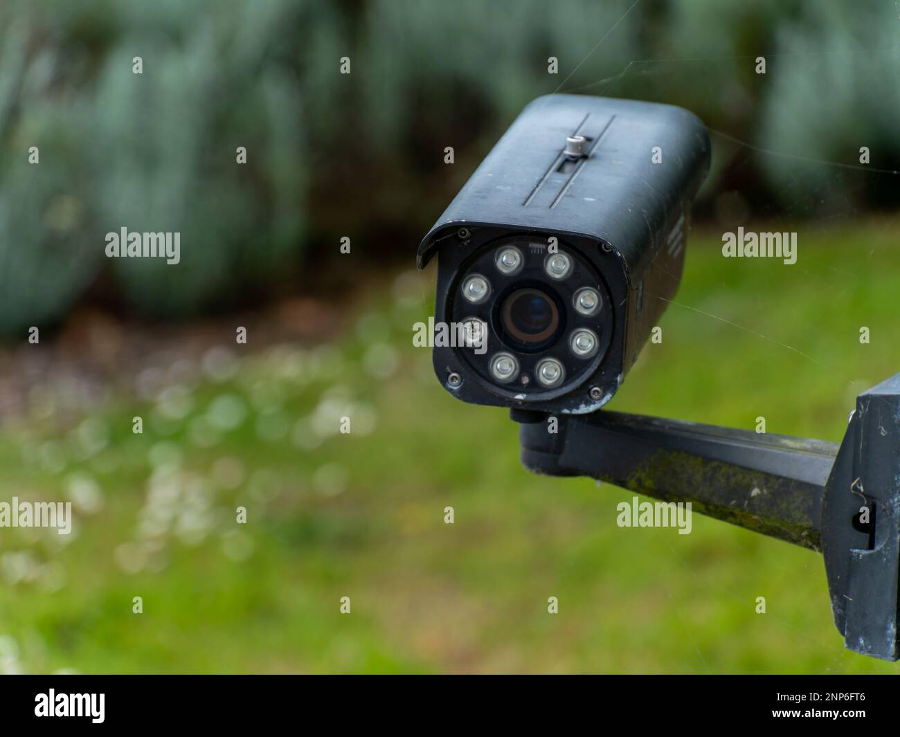 Straßenüberwachungskamera, Nahaufnahme. Videoüberwachungsgeräte. Stockfoto