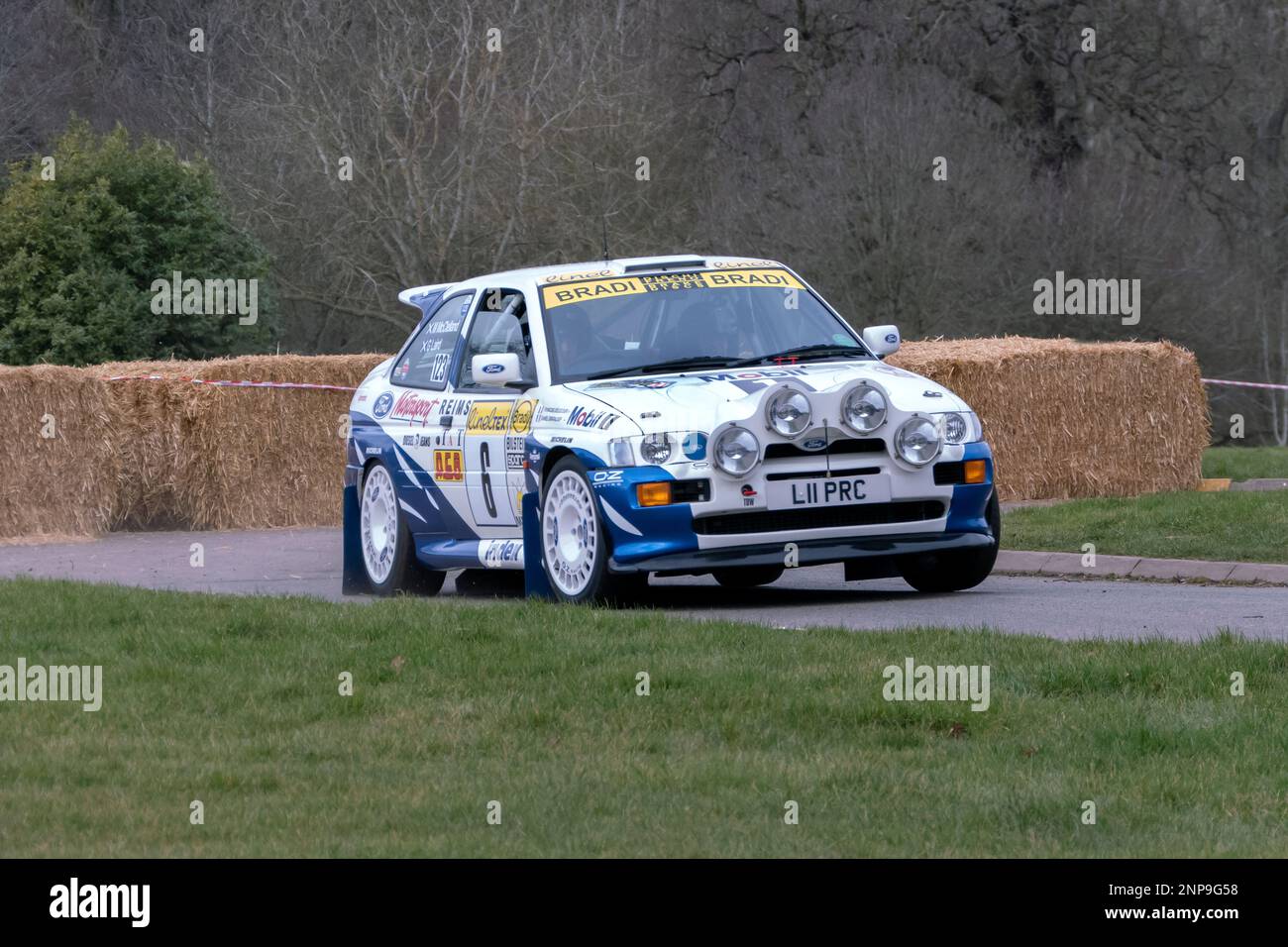 Ford Escort Cosworth auf Race Retro 2023 Exhibition und Rally Stages im Stoneleigh Park Warwickshire UK Stockfoto