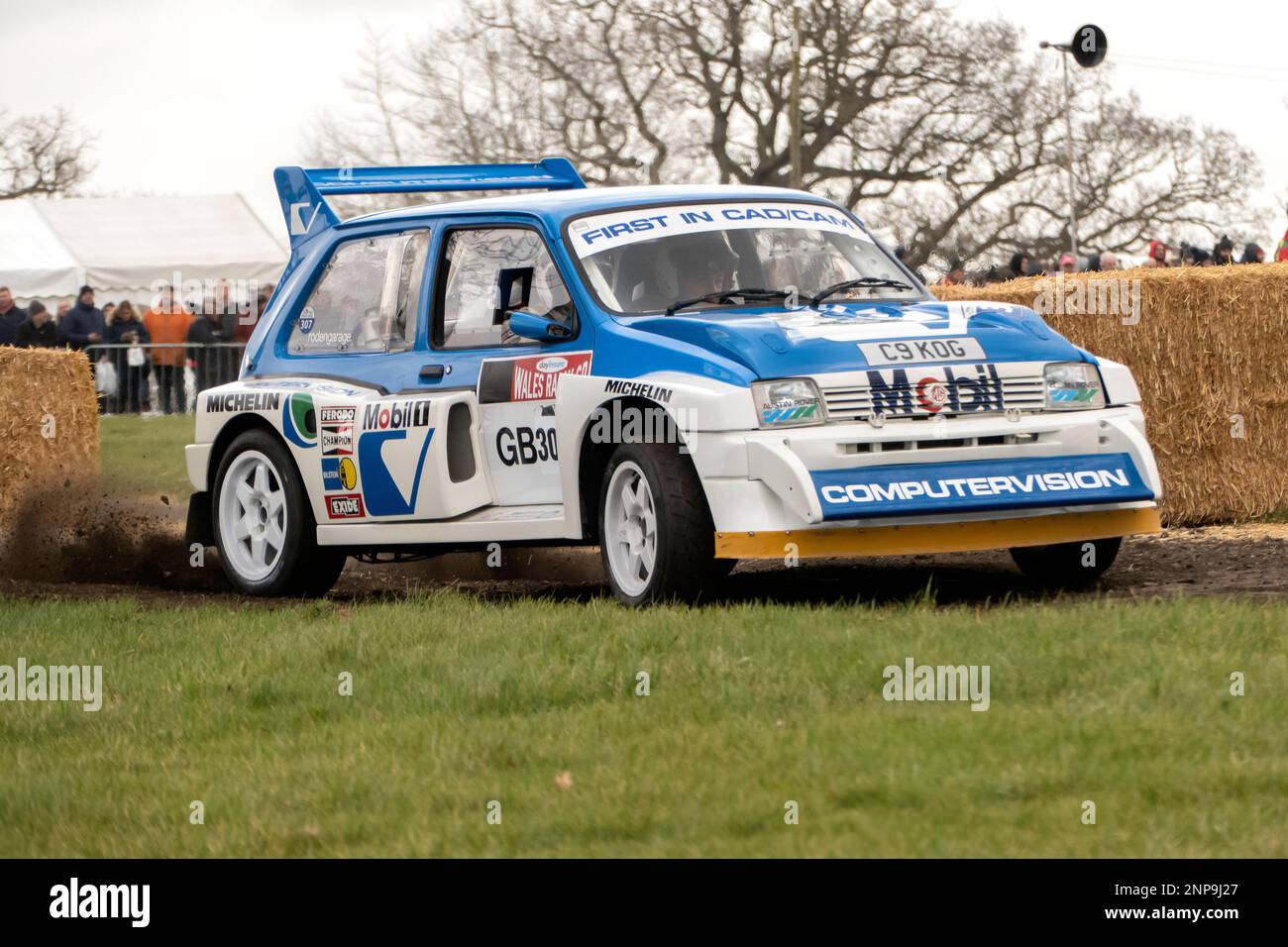 BL Metro 6R4 Gruppe B Rally Car bei Race Retro 2023 Exhibition und Rally Stages im Stoneleigh Park Warwickshire UK Stockfoto