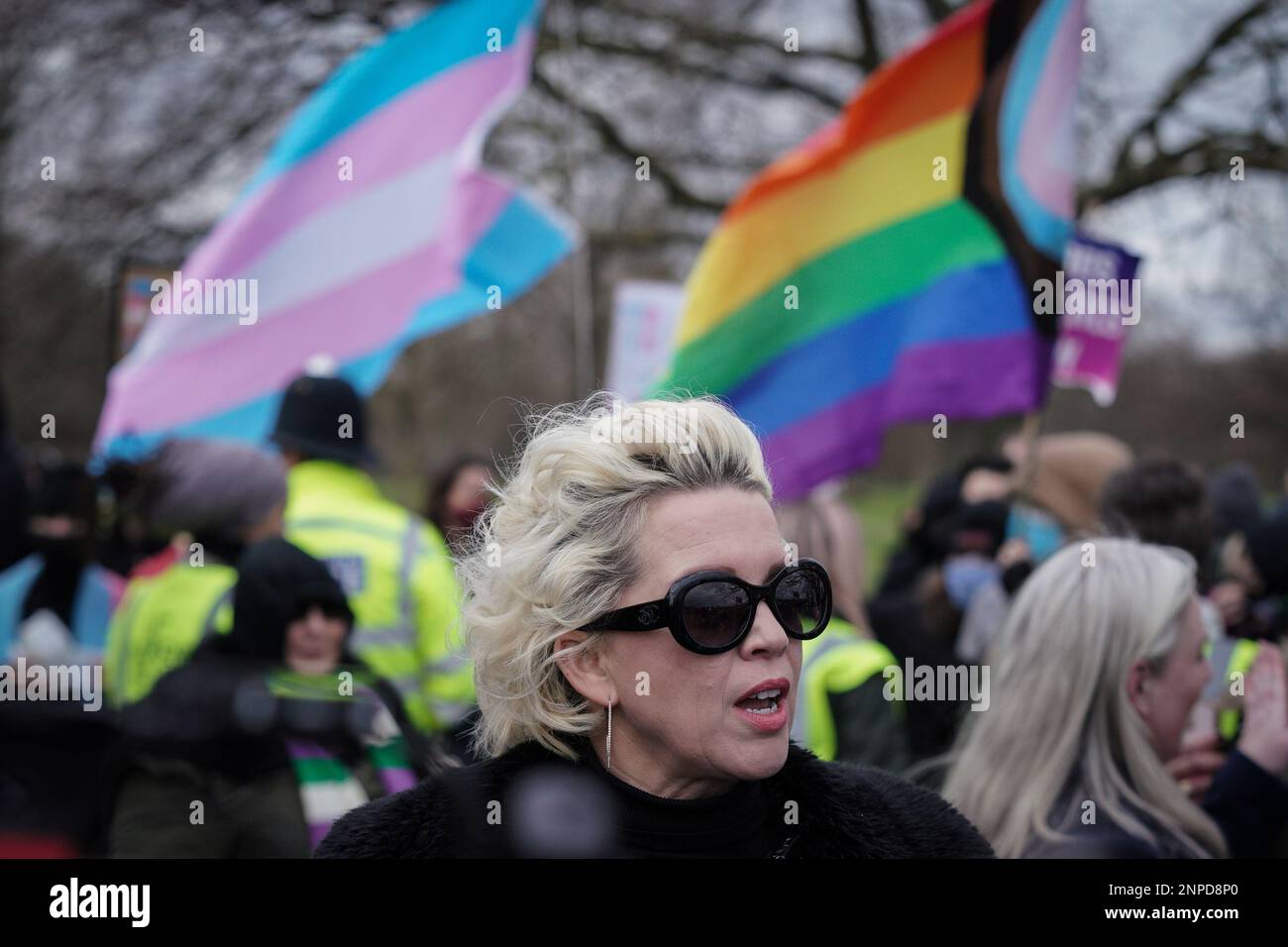 Kellie-Jay Keen-Minshull trifft sich mit anderen Feministen in der Nähe des Reformers' Tree in Hyde Park, London, Großbritannien. Stockfoto