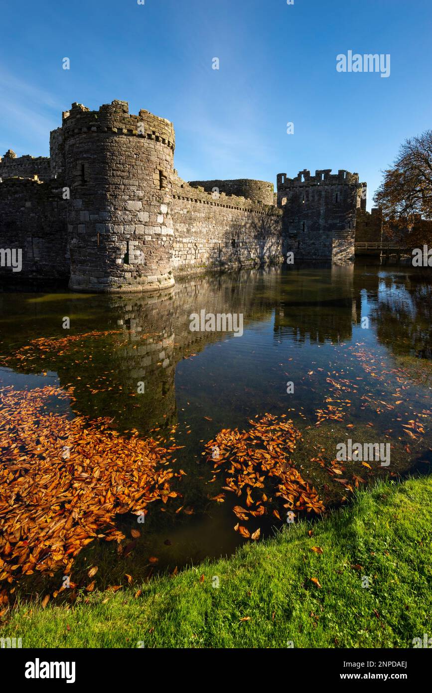 Beaumaris Castle, ein Gebäude aus dem 13. Bis 14. Jahrhundert in Anglesey, NorthWales. Stockfoto