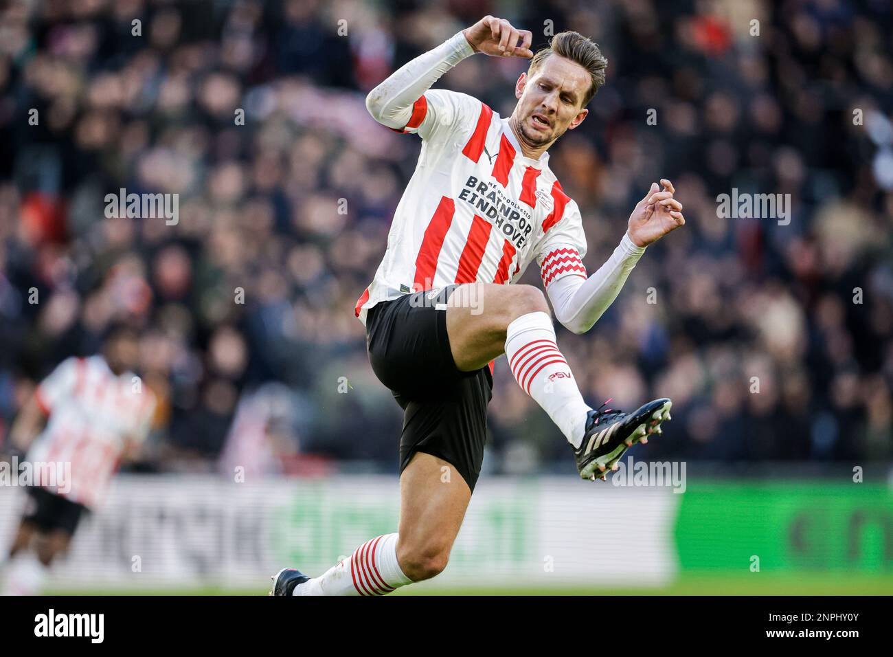 EINDHOVEN, NIEDERLANDE - FEBRUAR 26: Luuk de Jong von PSV während des niederländischen Eredivisie-Spiels zwischen PSV und FC Twente im Philips Stadion am 26. Februar 2023 in Eindhoven, Niederlande (Foto von Broer van den Boom/Orange Pictures) Stockfoto