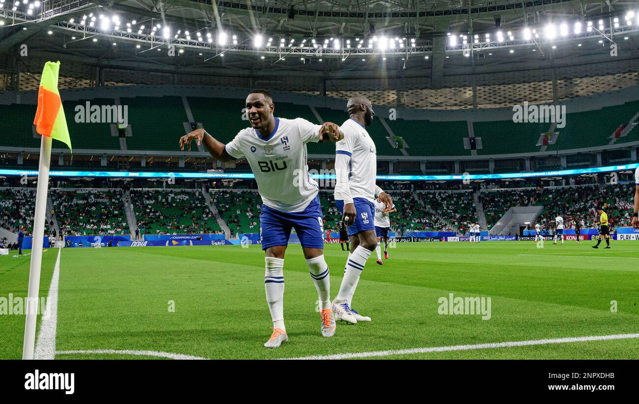 Doha, Katar. 26. Februar 2023. Al-Hilal SFC (KSA) feiert den vierfach-Helden Odion Ighalo, nachdem er während des AFC Champions League 2022 Semi-Finals im Al Thumama Stadium am 26. Februar 2023 in Doha, Katar, gegen Al-Duhail SC (QAT) geschossen hat. Foto: Victor Fraile / Power Sport Images Credit: Power Sport Images Ltd/Alamy Live News Stockfoto