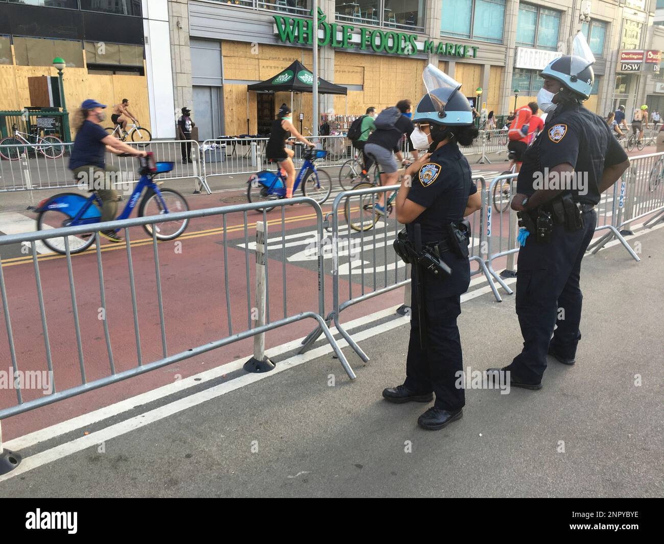 Manhattan Riots Photo by: zz/STRF/STAR MAX/IPx 2020 6/8/20 Cyclists - some yelling ...