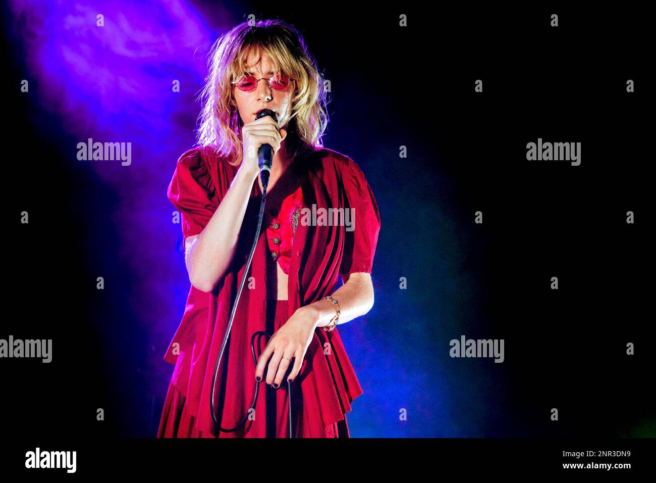 Italien 25. Februar 2023 Maya Hawke - Schauspielerin, Model, Sängerin während der Modewoche - live in Santeria Toscana Mailand © Andrea Ripamonti / Alamy Stockfoto