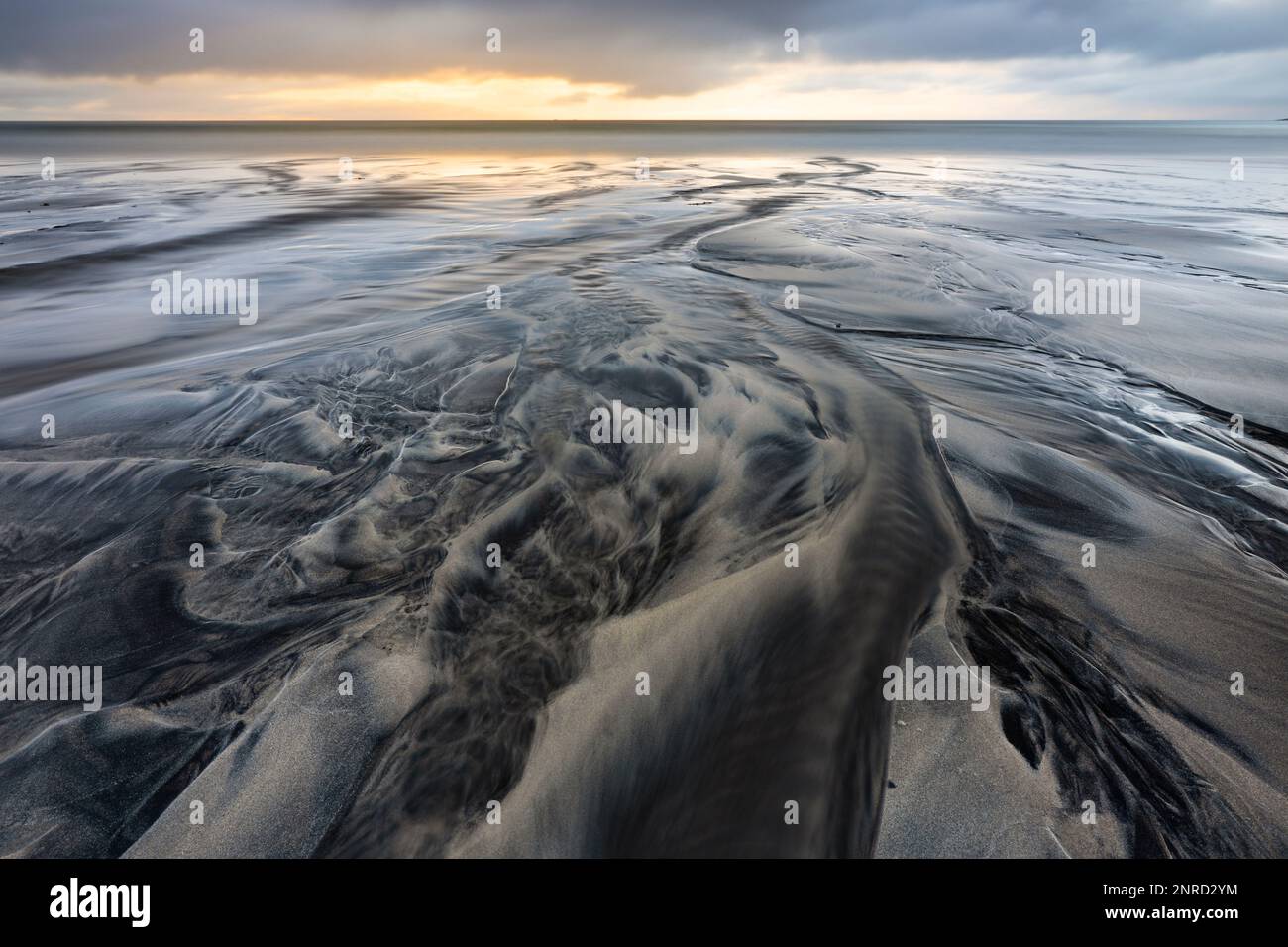Stürmisches Wetter am Skagsanden Beach, Flakstad, Flakstadoya, Nordland, Lofoten, Norwegen, Nordeuropa Stockfoto