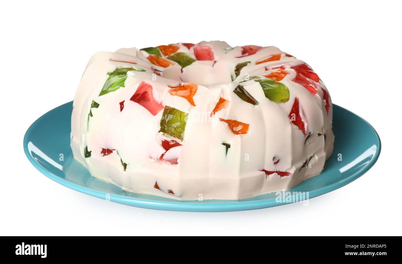 Köstlicher Quetschkuchen aus zerbrochenem Glas auf weißem Hintergrund Stockfoto