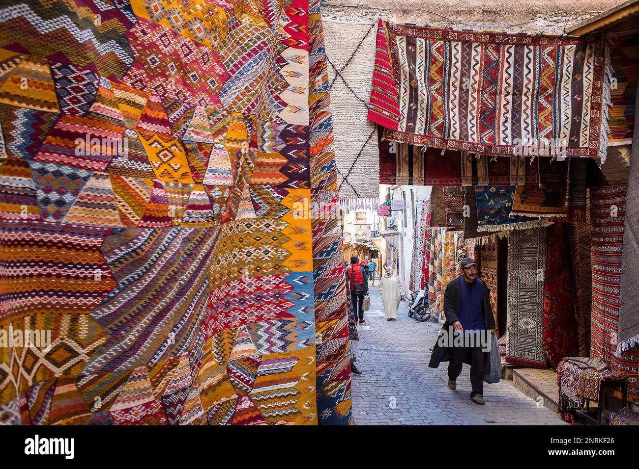 Teppich Shop, in Talaa Kebira Straße, Medina, Fès. Marokko Stockfoto