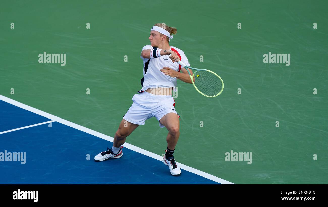 Malek Jaziri (tun) gegen Alejandro Davidovich Fokina (ESP) während des Spiels ATP 500 Dubai Duty Free Tennis Championships 2023 R32 am 27. Februar 2023 in Dubai, Vereinigte Arabische Emirate. Foto: Victor Fraile / Power Sport Images Stockfoto
